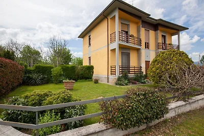 Gemütliches Ferienhaus mit Garten in Mugello