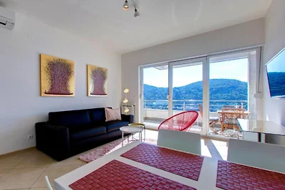 Studio Apartment With Sea View (S1)