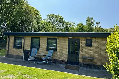 Schöner Bungalow mit großem Garten