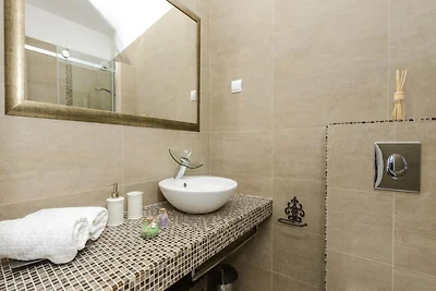 Apartments Franka Old Town - One Bedroom...