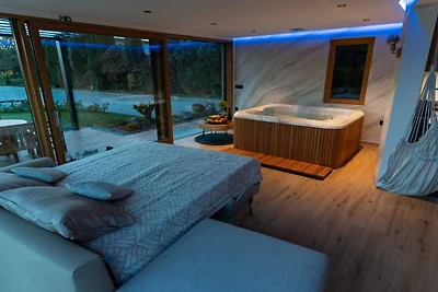 Elegant Warm Bliss Hideaway Escape Lodge - Ho...