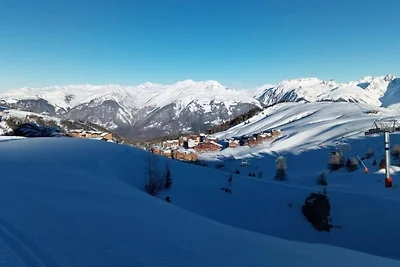 Ruhiges Chalet in Plagne 1800 mit Terrasse