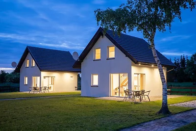 Backsteinhaus in Lędzin am Windmühle