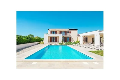 Villa in Svetvincenat mit Schwimmbecken