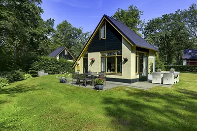 Sfeervol vakantiehuis met grote tuin