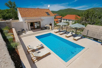 Familienvilla in Kreševo mit beheiztem Pool