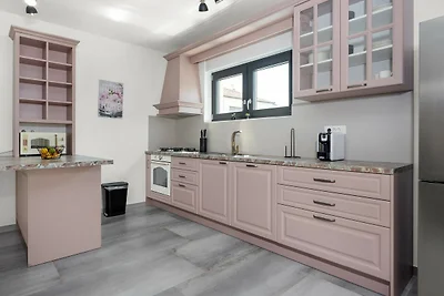 Luxuriöse Villa in Krnica für Familien