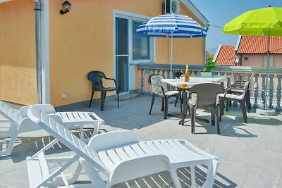 Mooi appartement met privéterras