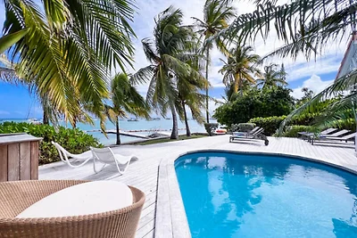 Villa in Saint François mit Lagune und Pool