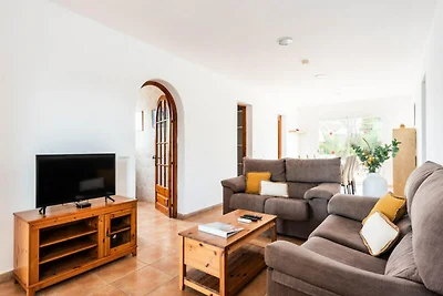 Villa in Cala Blanca mit privatem Pool