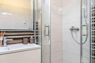Modern Comfort  - One Bedroom Apartment...