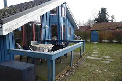 Cottage sul prato sul lago
