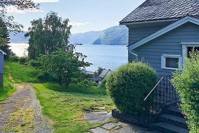 6 person holiday home in Utvik