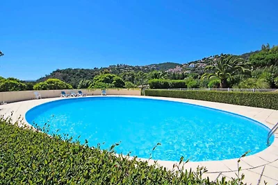 Wohnvilla mit Pool in Mandelieu