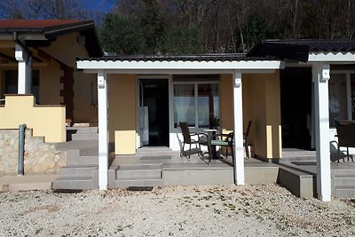 Haus mit Terrasse in Strandnähe