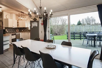 10 Personen Ferienhaus in Væggerløse-By Traum
