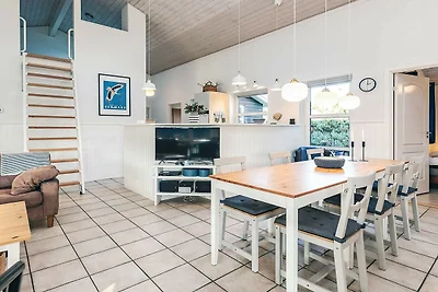 12 persone case ad Væggerløse-By Traum