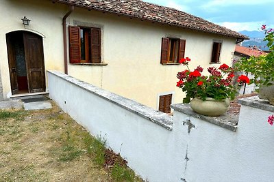 Haus in mittelalterlichem Dorf mit privatem...