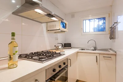 Apartment with terrace for 4 people