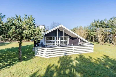 Helle Hutte mit uberdachter Terrasse-By Traum