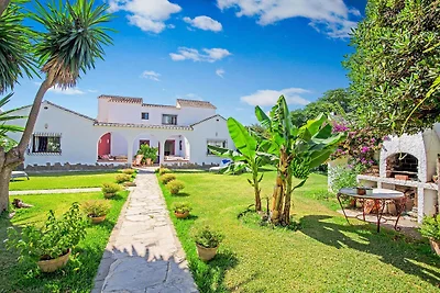 Villa fronte mare con casa per gli ospiti
