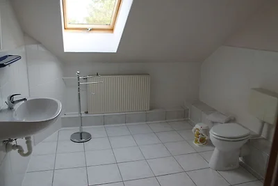 Luxuriöse Ferienwohnung in Boddin mit Garten
