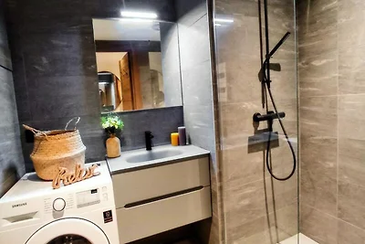 Wohnung mit Doppelbalkon im Herzen des Dorfes