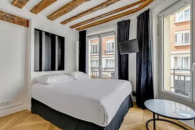 2BDR/5P appartement au centre de Paris in dow...