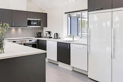 20 Personen Ferienhaus in Væggerløse