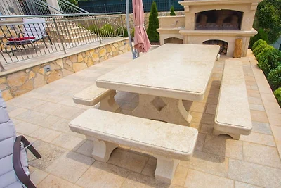 II in Villa Sunce