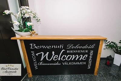 Bled Prestigious and Stylish Apartments - Sta...