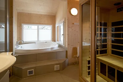 Tolles Chalet mit Whirlpool