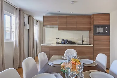 Hervorragende Wohnung 2 Schlafzimmer Zentrum ...