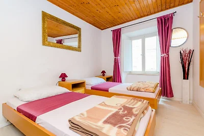 Rooms Jozomare - Standard Twin Room with Shar...