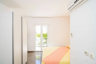 Apartments & Rooms Barišić-Standard One Bedro...