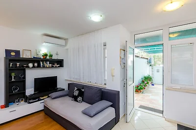 Apartments Captain - Superior One Bedroom Apa...