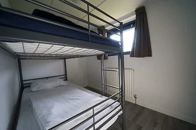 Ferienhaus in Mol mit Terrasse und Wifi