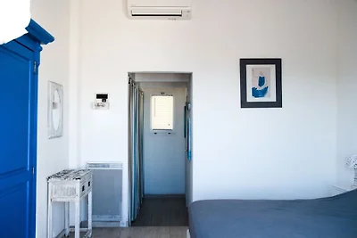 Villa con piscina e campo da tennis in comune