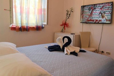 Apartments Sweet Life - Three-Bedroom Apartme...