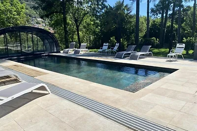 Casa vacanze nell'Aveyron con piscina coperta