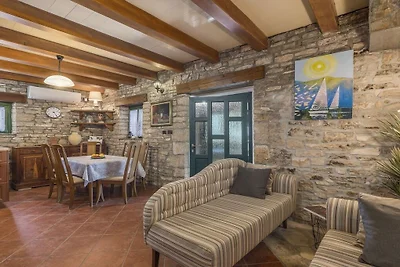 Villa in Kanfanar mit Schwimmbecken