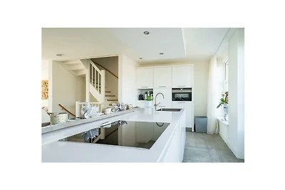 Ferienhaus in Uitdam mit Balkon und Wifi