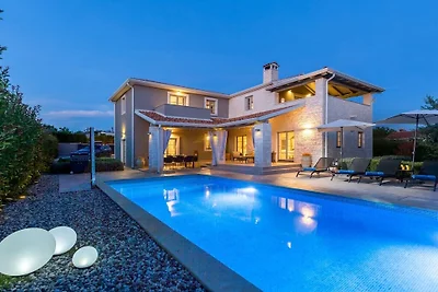 Villa in Visnjan mit Schwimmbecken