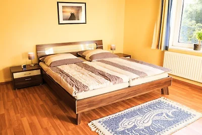Ferienwohnung mit 2 Schlafzimmer