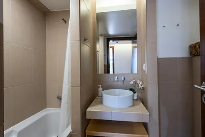 Wohnung in Guia mit Pool nahe Stränden