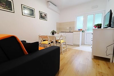 Apartments Nodilo - Comfort One Bedroom Apart...