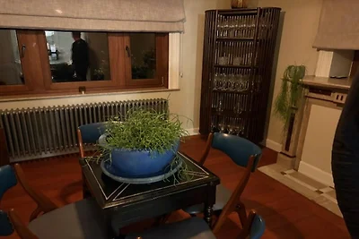 Malerisches Herrenhaus mit Garten in Tongeren