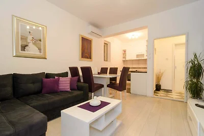 Apartment mit Terrasse und Meerblick