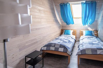 Zweistöckiges Ferienhaus mit 2 Schlafzimmern ...