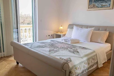 Casa Martinova - FourBedroom Villa with priva...